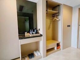 YIBINAZIBOLANJIUDIAN