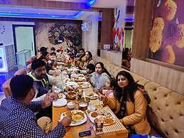 Hotel shri Radha Nikunj