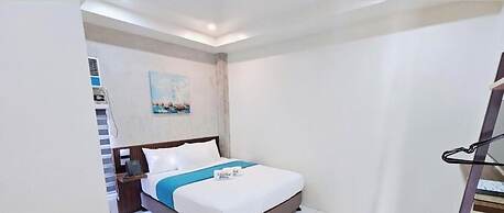 Coastal Breeze Hotel