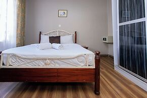 Eldon Suites & Apartment Hotel