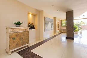 Eldon Suites & Apartment Hotel