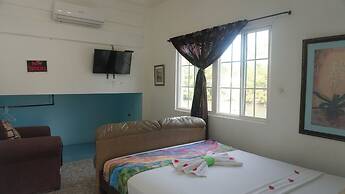Poolside Seaview Studio With Infinity Pool & Overwater Deck Near Airpo