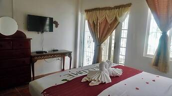 Sea & Pool View 2BR Waterside Apt w Balcony & Pool