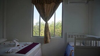 Sea & Pool View 2BR Waterside Apt w Balcony & Pool