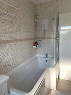 Private Flat in Wrose, Shipley, Bradford