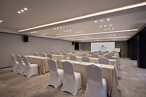 CNHOL RADIENT HOTEL