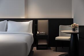 CNHOL RADIENT HOTEL