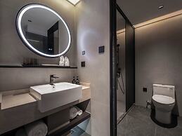 CNHOL RADIENT HOTEL