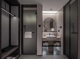 CNHOL RADIENT HOTEL