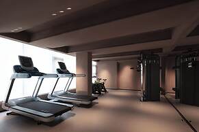 CNHOL RADIENT HOTEL