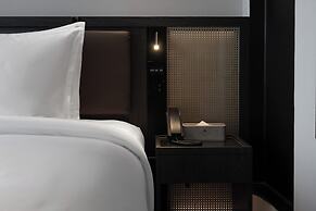 CNHOL RADIENT HOTEL