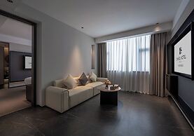 CNHOL RADIENT HOTEL