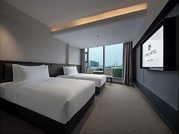 CNHOL RADIENT HOTEL