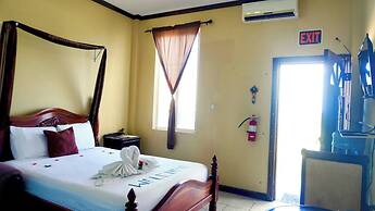 Seaview Studio w Balcony & Pool Near Air