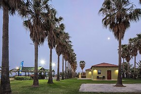 La Palma Beachfront Suites