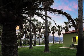 La Palma Beachfront Suites