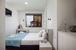 La Palma Beachfront Suites