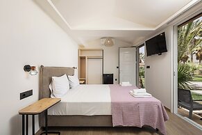 La Palma Beachfront Suites