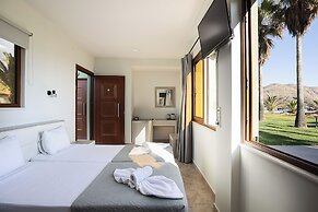 La Palma Beachfront Suites