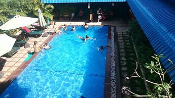 Damnak Riverside Villa
