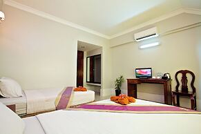 Damnak Riverside Villa