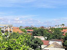 Damnak Riverside Villa