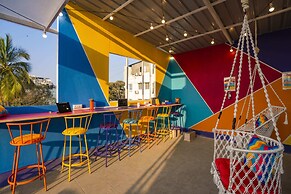 goSTOPS Bengaluru Gandhi Nagar Majestic.