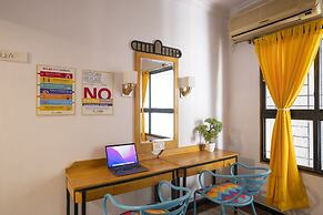 goSTOPS Bengaluru Gandhi Nagar Majestic.