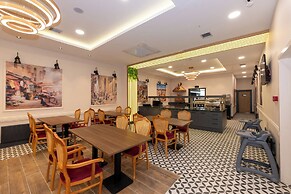 Bulton Delüxe Hotel Airport