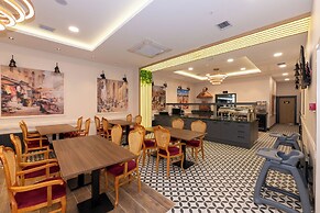 Bulton Delüxe Hotel Airport