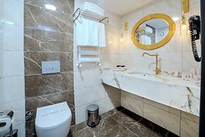 Bulton Hotel Airport