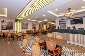 Bulton Delüxe Hotel Airport