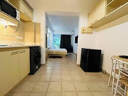 West Coast Hideaway-apt 2