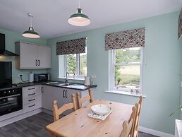 2 Whinstone Cottage