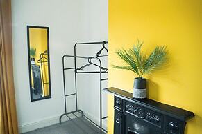 Cozy Manchester Retreat With 2 Bedrooms