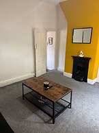 Cozy Manchester Retreat With 2 Bedrooms