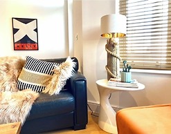 Stunning 2 Bed Apartment on the beach by Urban Roost