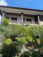 Capital O 94586 New Asta Graha Homestay