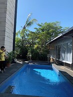 Capital O 94586 New Asta Graha Homestay