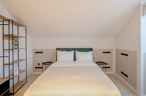 Niabi 3BDR Mansard