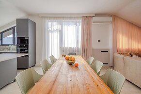 Niabi 3BDR Mansard