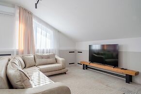Niabi 3BDR Mansard