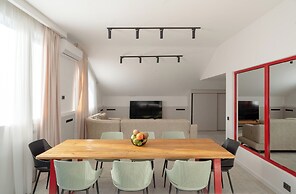 Niabi 3BDR Mansard