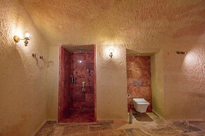 Lagoon Cave Suites