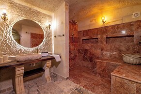 Lagoon Cave Suites
