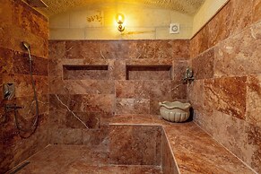 Lagoon Cave Suites