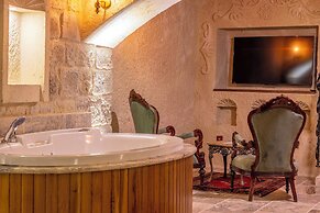 Lagoon Cave Suites