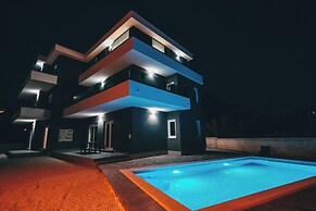 Sunshine Villa