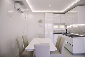 Sunshine Villa