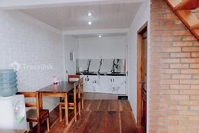 White Cabin By Travelink